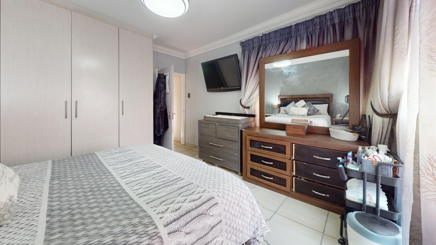 2 Bedroom Property for Sale in Ravenswood Gauteng