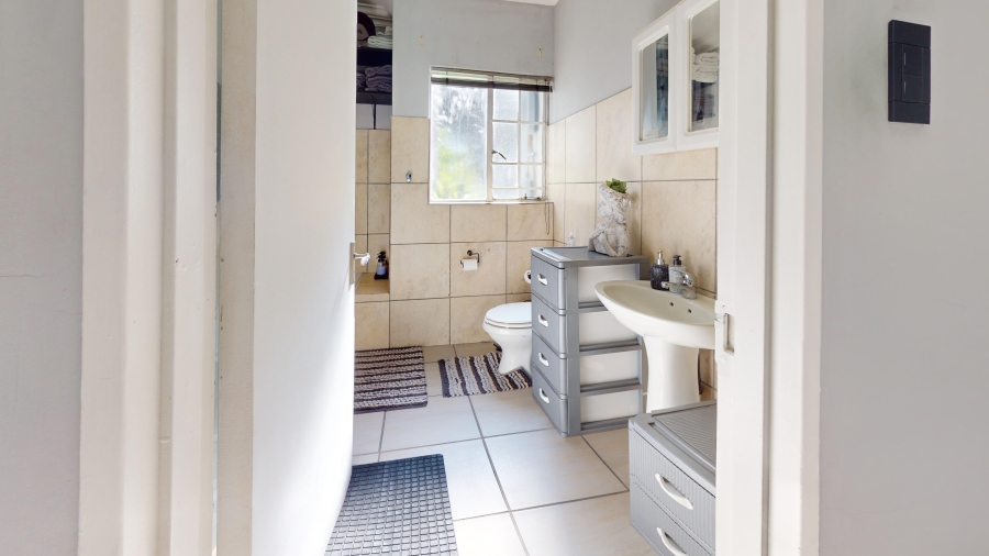 2 Bedroom Property for Sale in Ravenswood Gauteng