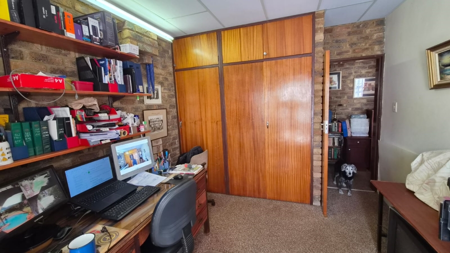 4 Bedroom Property for Sale in Monument Park Gauteng