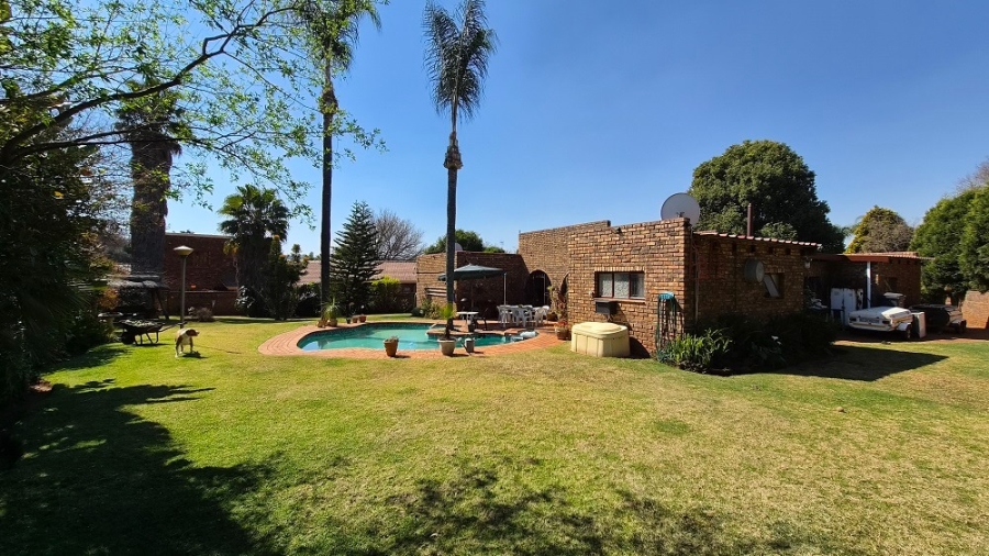4 Bedroom Property for Sale in Monument Park Gauteng