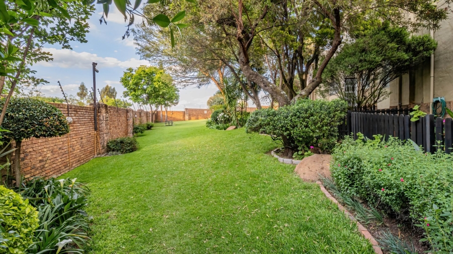 To Let 1 Bedroom Property for Rent in North Riding Gauteng