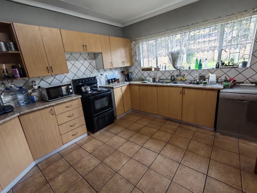 4 Bedroom Property for Sale in Ninapark Gauteng