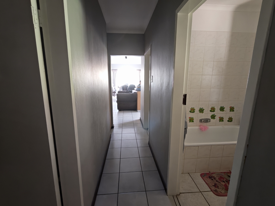 4 Bedroom Property for Sale in Ninapark Gauteng