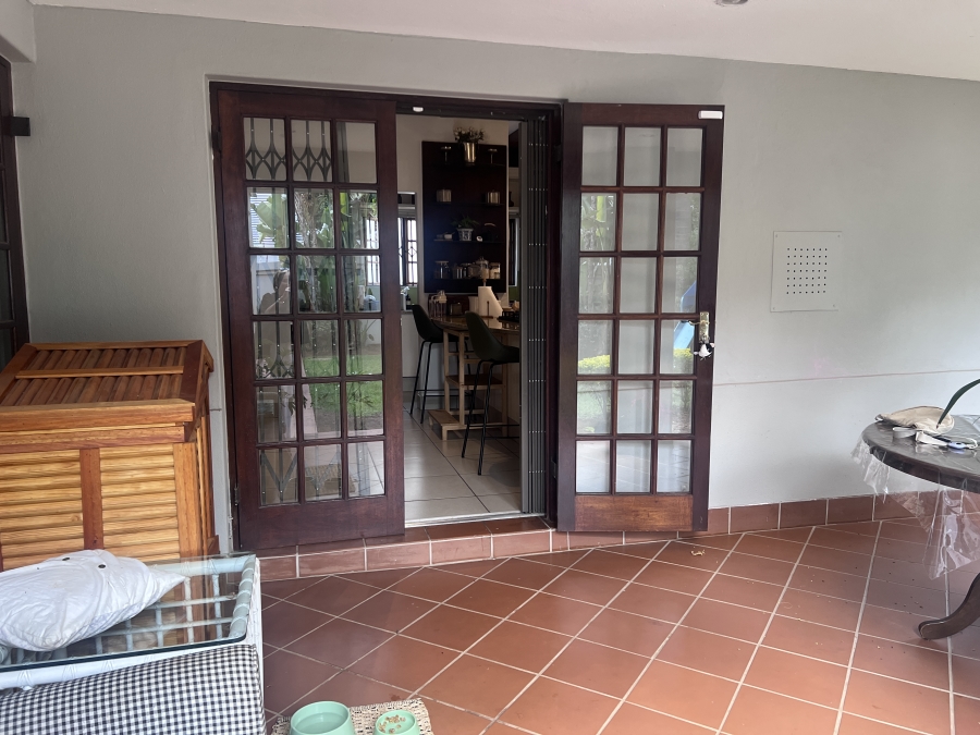 To Let 4 Bedroom Property for Rent in Waterkloof Gauteng