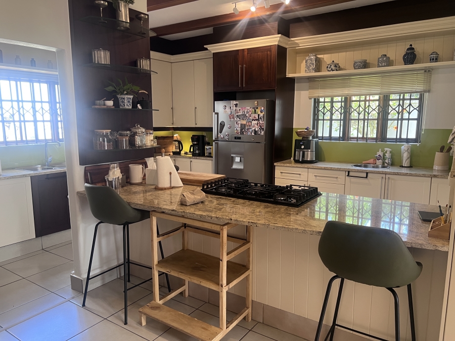 To Let 4 Bedroom Property for Rent in Waterkloof Gauteng