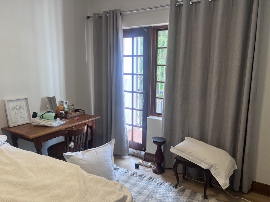 To Let 4 Bedroom Property for Rent in Waterkloof Gauteng