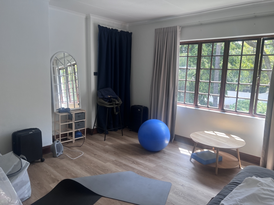 To Let 4 Bedroom Property for Rent in Waterkloof Gauteng