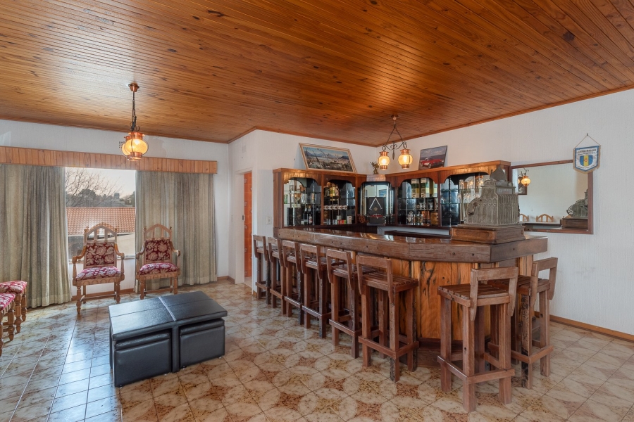 4 Bedroom Property for Sale in Brackenhurst Gauteng