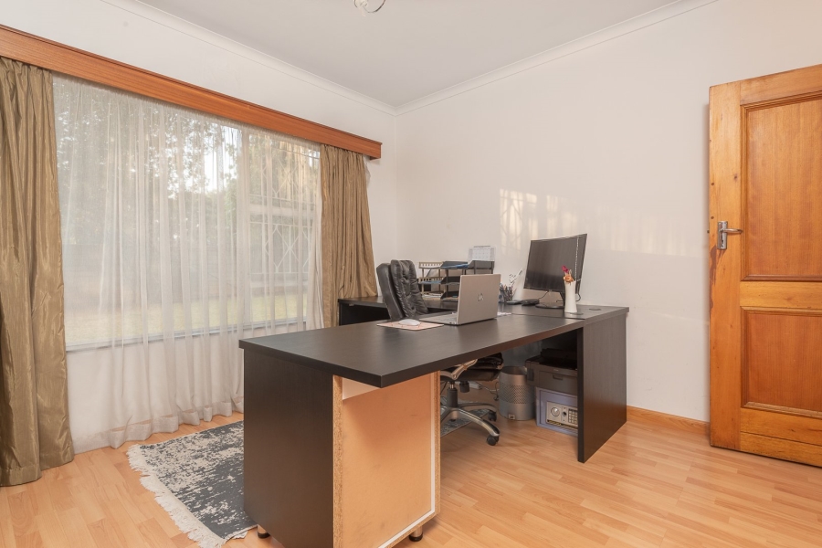 4 Bedroom Property for Sale in Brackenhurst Gauteng