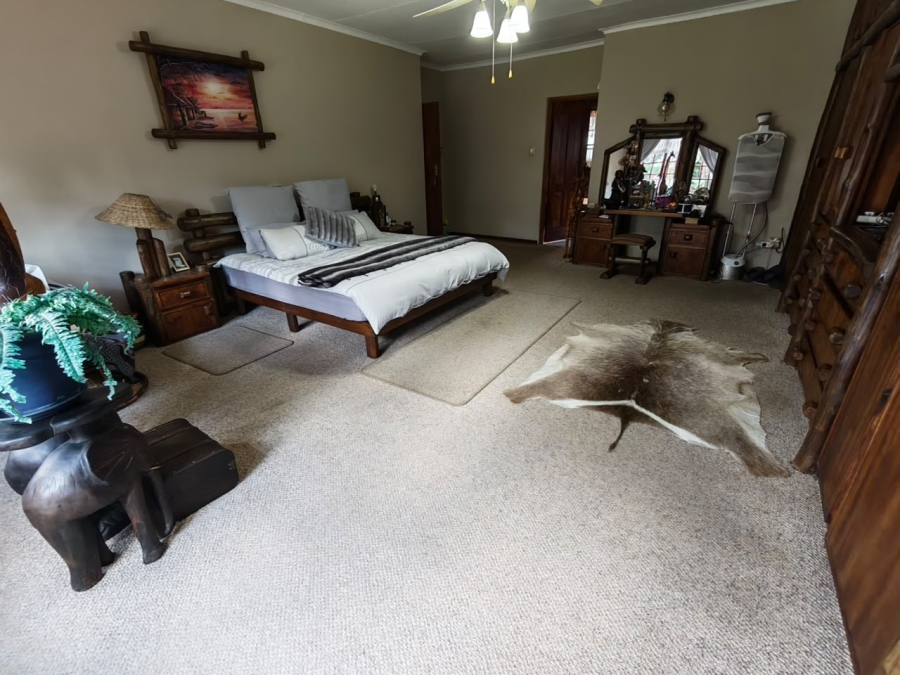 6 Bedroom Property for Sale in Ninapark Gauteng
