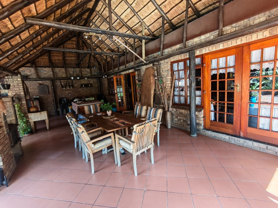 6 Bedroom Property for Sale in Ninapark Gauteng