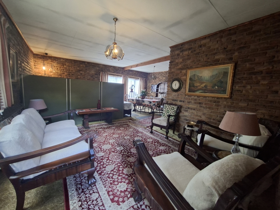 4 Bedroom Property for Sale in Die Wilgers Gauteng