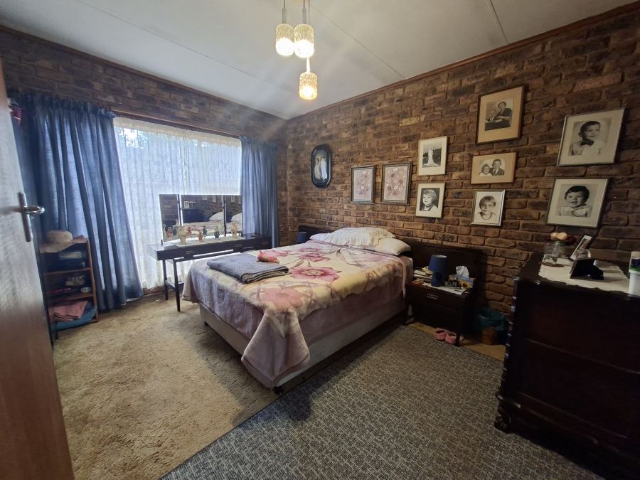 4 Bedroom Property for Sale in Die Wilgers Gauteng