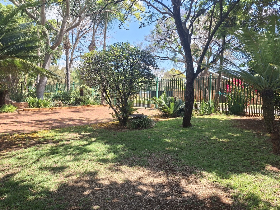 4 Bedroom Property for Sale in Die Wilgers Gauteng