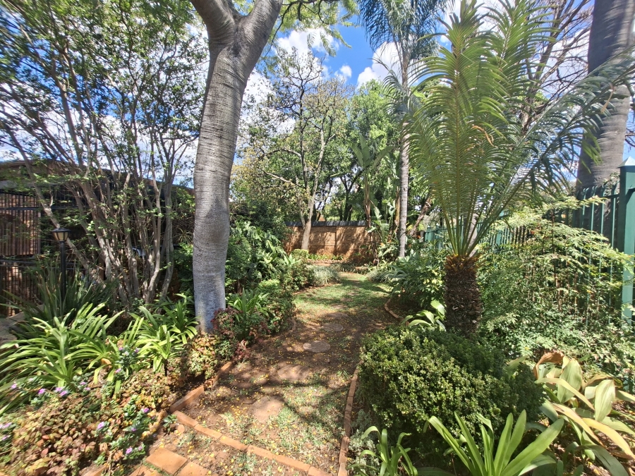 4 Bedroom Property for Sale in Die Wilgers Gauteng