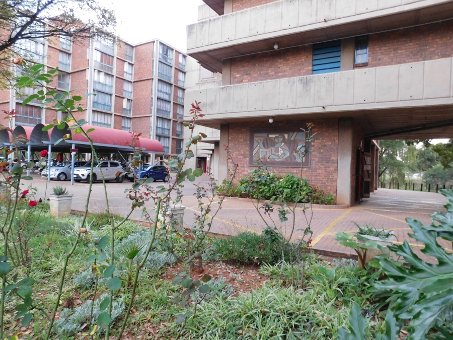 2 Bedroom Property for Sale in Kilner Park Gauteng