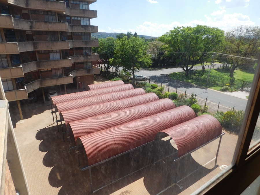 2 Bedroom Property for Sale in Kilner Park Gauteng