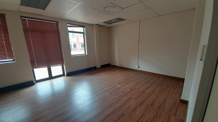 To Let Commercial Property for Rent in Faerie Glen Gauteng