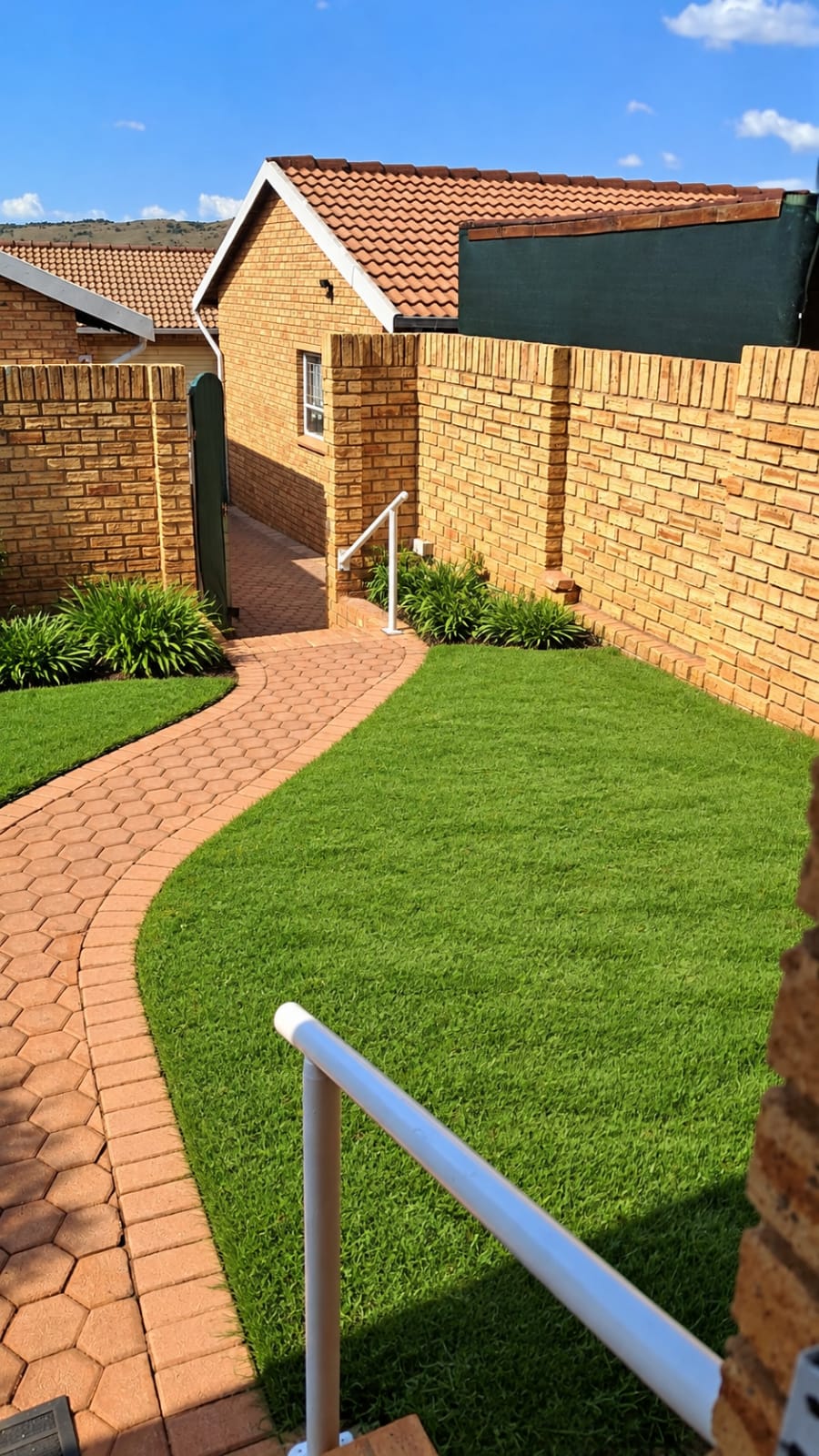 2 Bedroom Property for Sale in Noordheuwel Gauteng