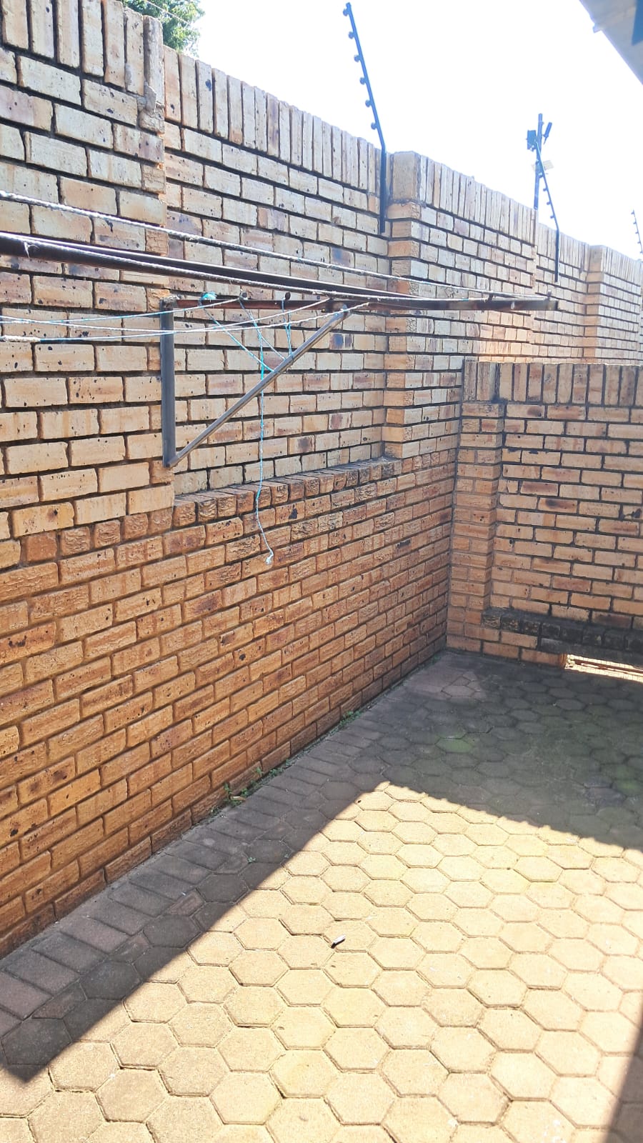 2 Bedroom Property for Sale in Noordheuwel Gauteng