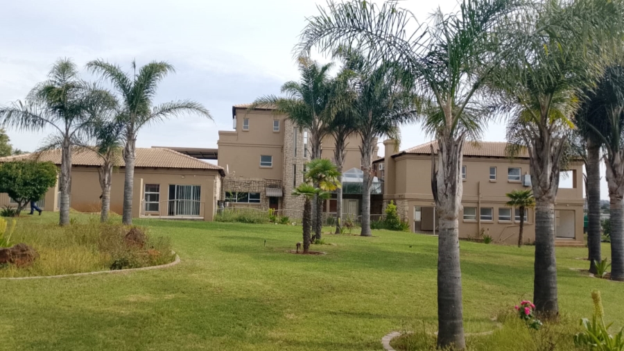 7 Bedroom Property for Sale in Mooikloof Gauteng
