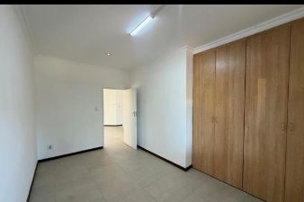 7 Bedroom Property for Sale in Mooikloof Gauteng