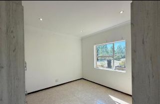 7 Bedroom Property for Sale in Mooikloof Gauteng