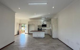 7 Bedroom Property for Sale in Mooikloof Gauteng