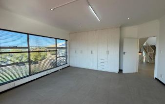 7 Bedroom Property for Sale in Mooikloof Gauteng