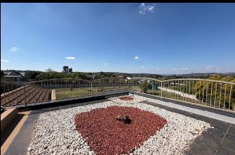 7 Bedroom Property for Sale in Mooikloof Gauteng