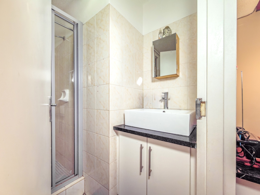 1 Bedroom Property for Sale in Hatfield Gauteng