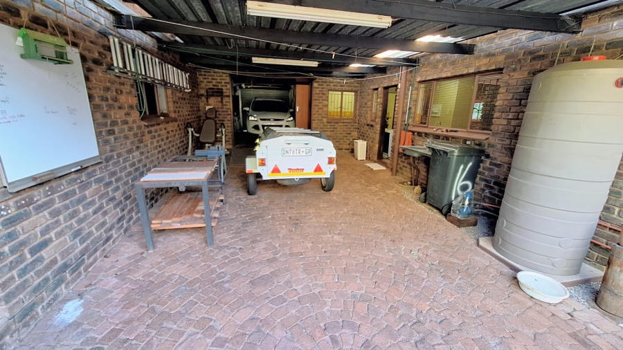 3 Bedroom Property for Sale in Theresa Park Gauteng