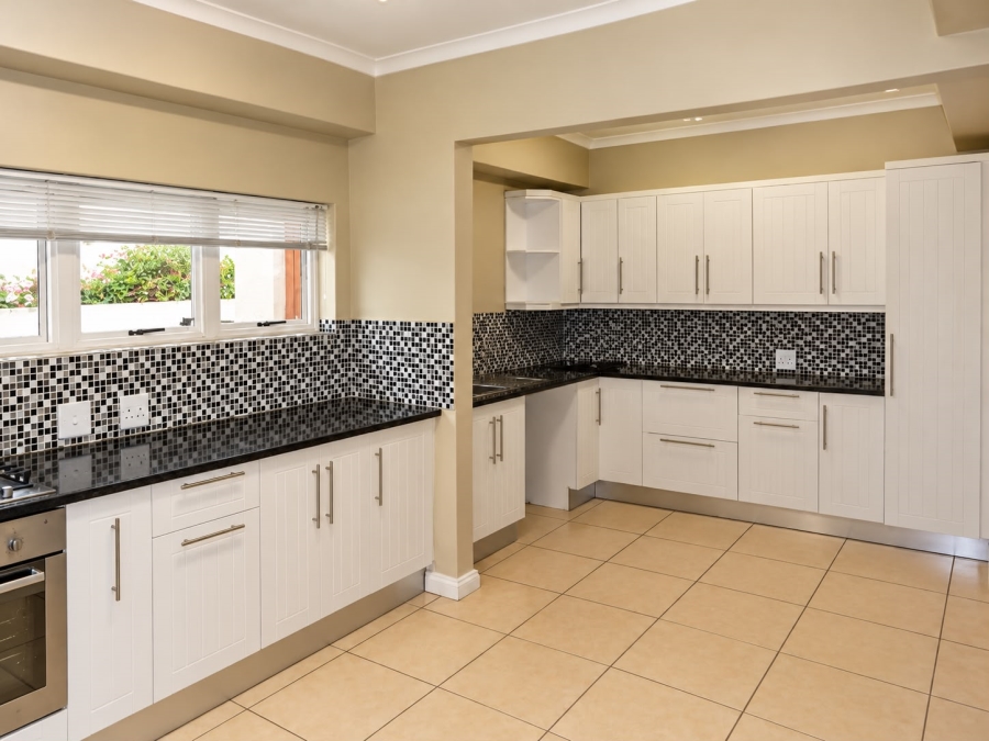 To Let 3 Bedroom Property for Rent in Silver Lakes Gauteng