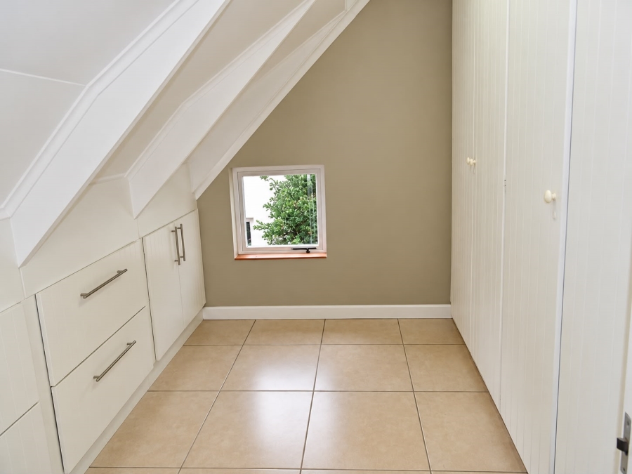 To Let 3 Bedroom Property for Rent in Silver Lakes Gauteng