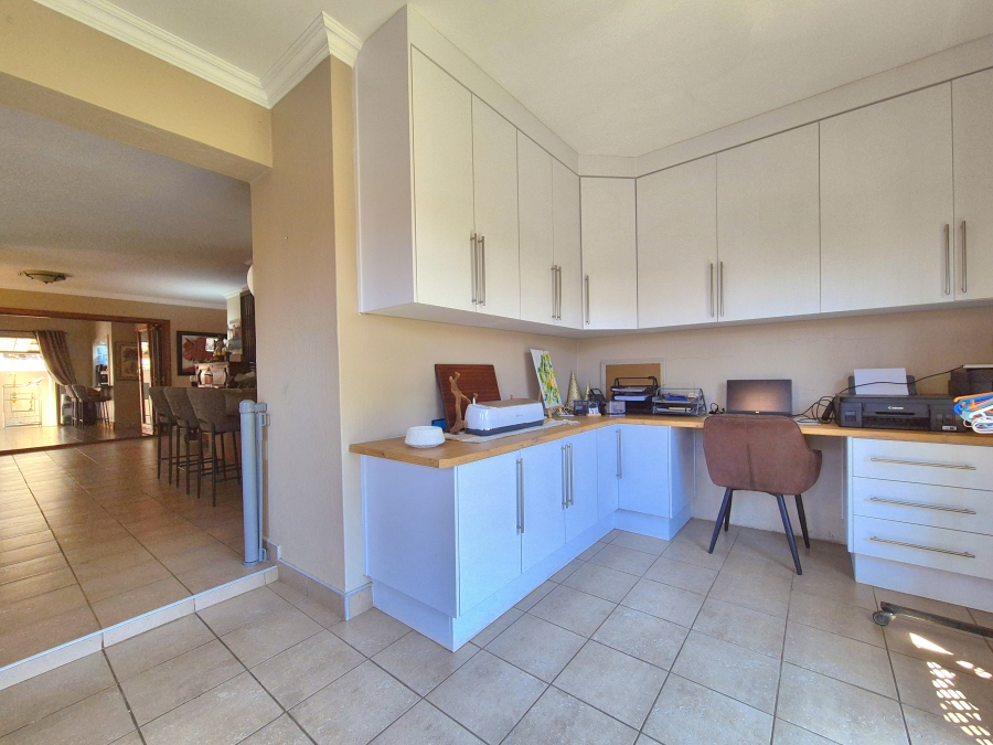 4 Bedroom Property for Sale in Dalview Gauteng