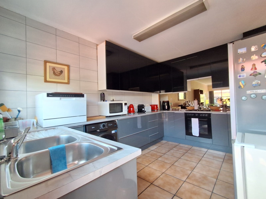 2 Bedroom Property for Sale in Three Rivers Gauteng