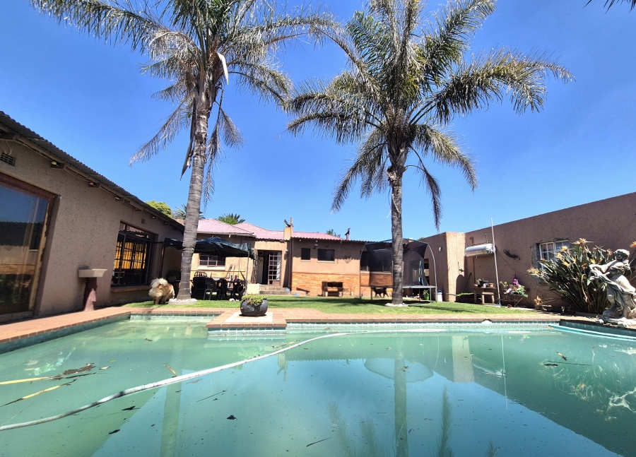 3 Bedroom Property for Sale in Brenthurst Gauteng