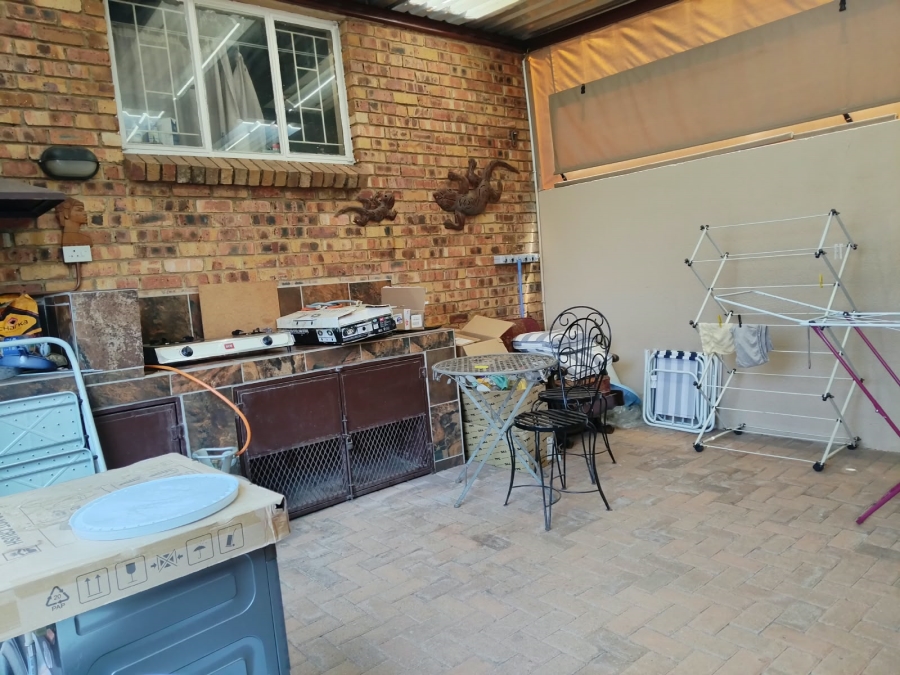 3 Bedroom Property for Sale in Terenure Gauteng