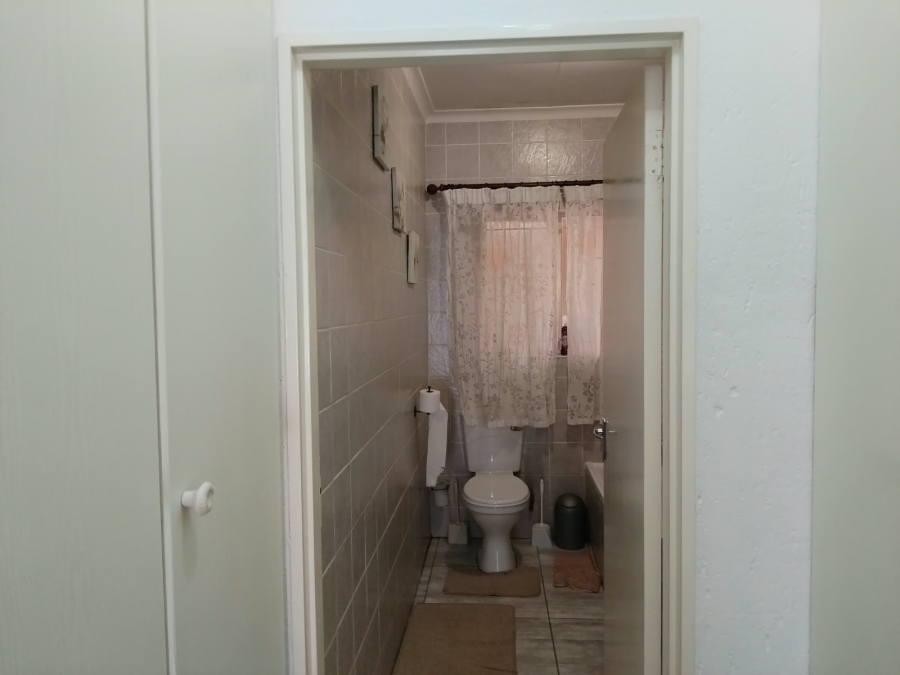 3 Bedroom Property for Sale in Terenure Gauteng