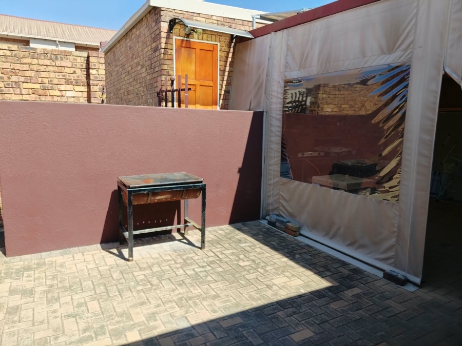 3 Bedroom Property for Sale in Terenure Gauteng