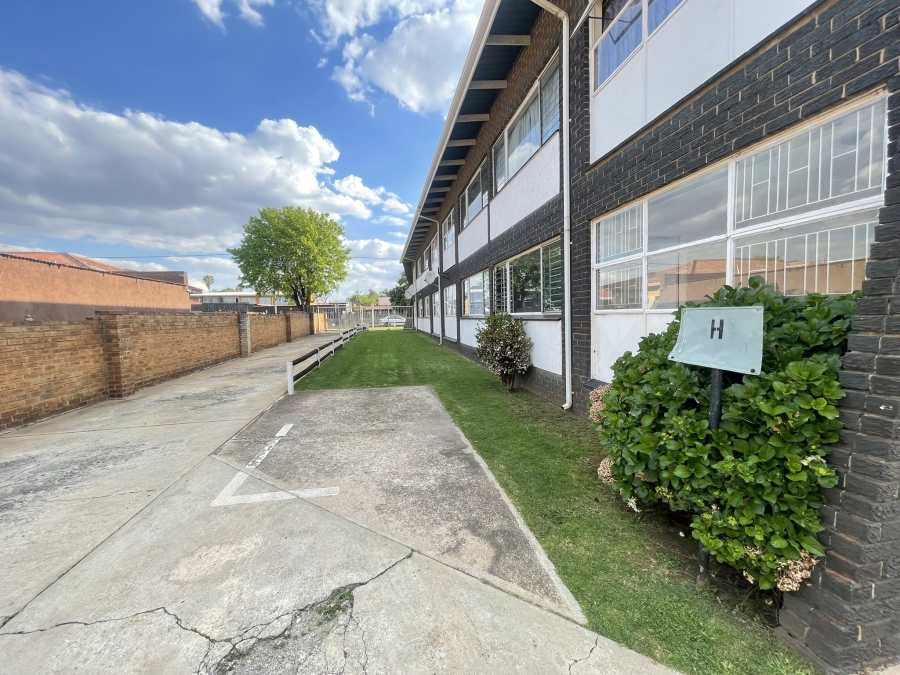 2 Bedroom Property for Sale in Casseldale Gauteng
