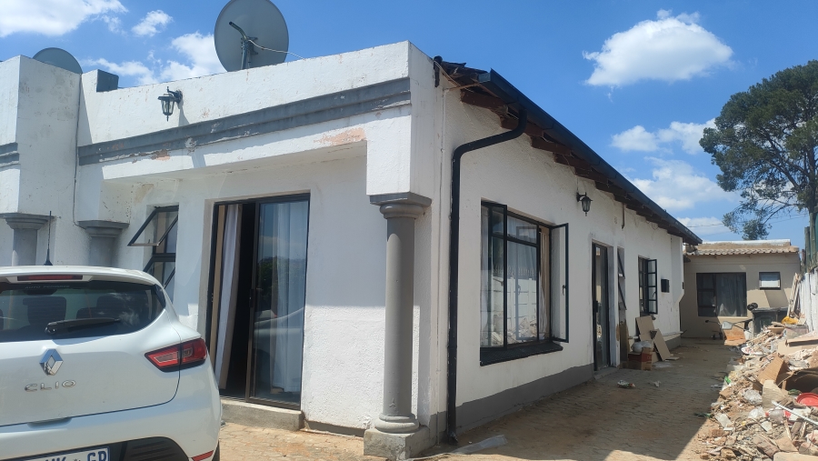 12 Bedroom Property for Sale in Pretoria West Gauteng