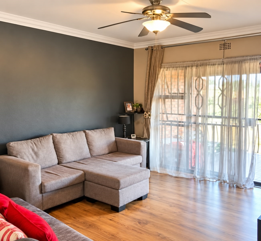 2 Bedroom Property for Sale in Sonneveld Gauteng