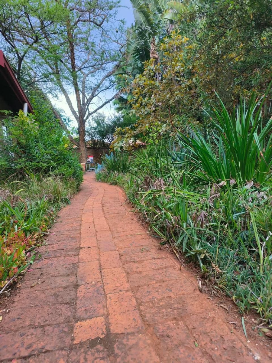 To Let 3 Bedroom Property for Rent in Van Riebeeck Park Gauteng