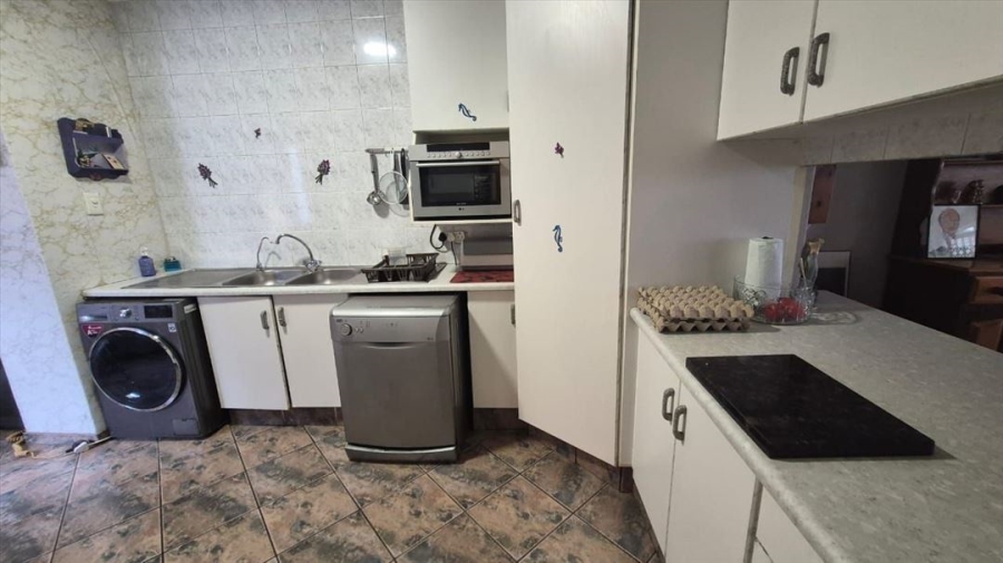 3 Bedroom Property for Sale in Aston Manor Gauteng