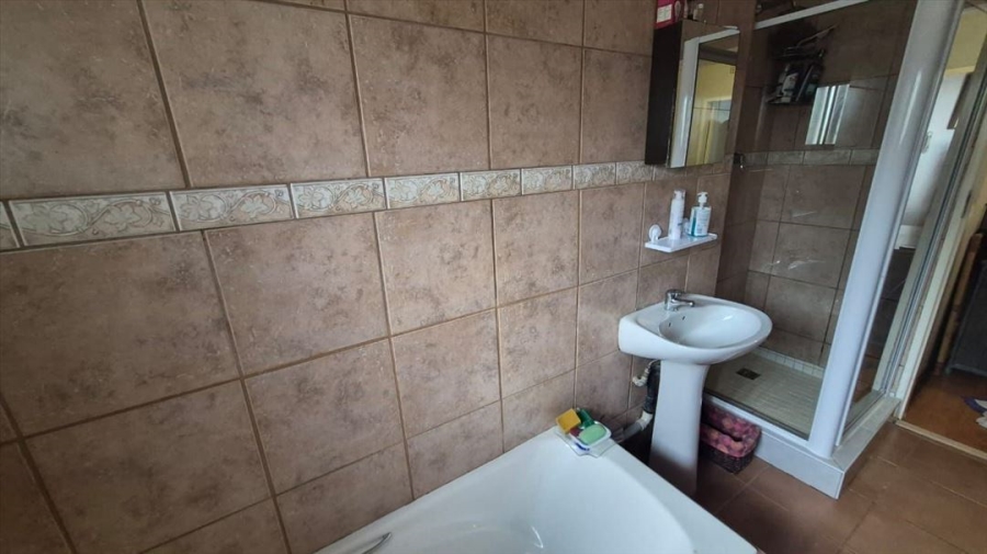 3 Bedroom Property for Sale in Aston Manor Gauteng