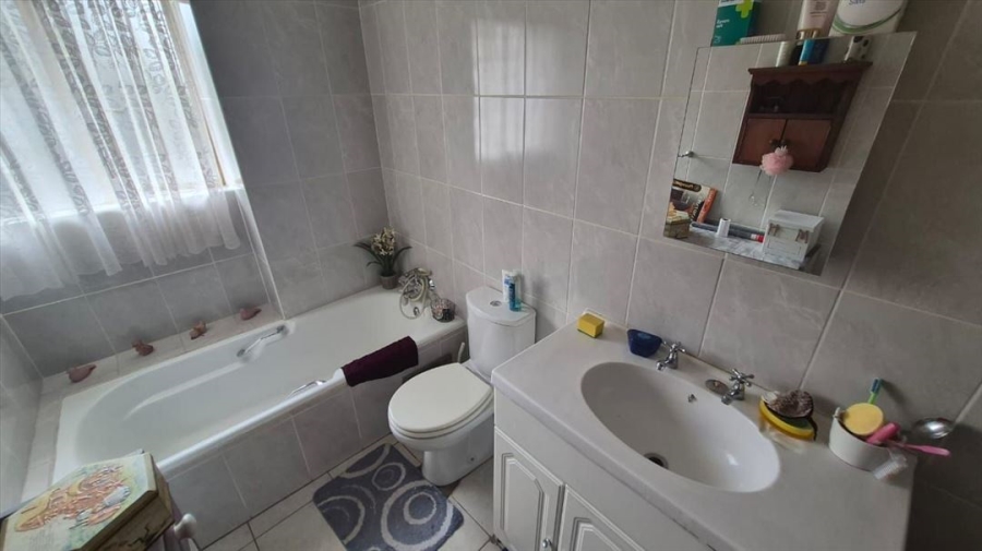 3 Bedroom Property for Sale in Aston Manor Gauteng