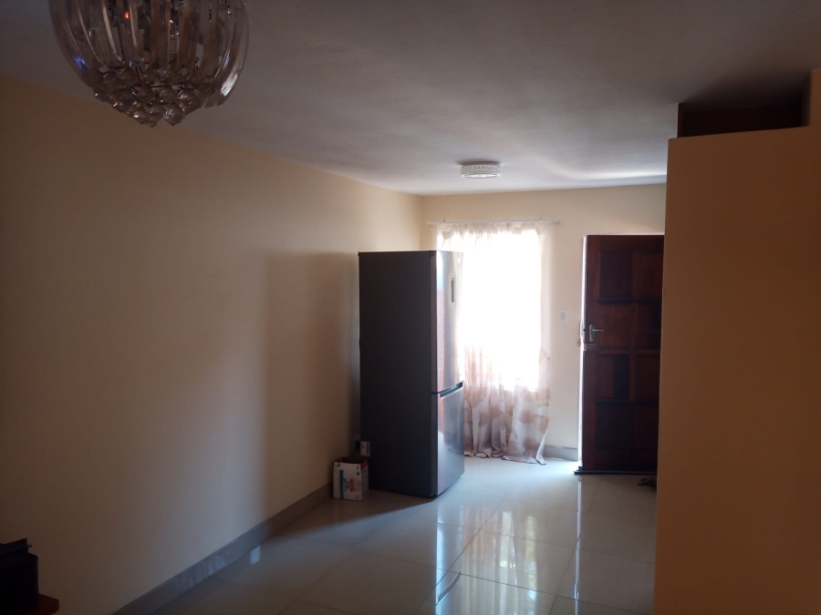 2 Bedroom Property for Sale in Van Riebeeck Park Gauteng