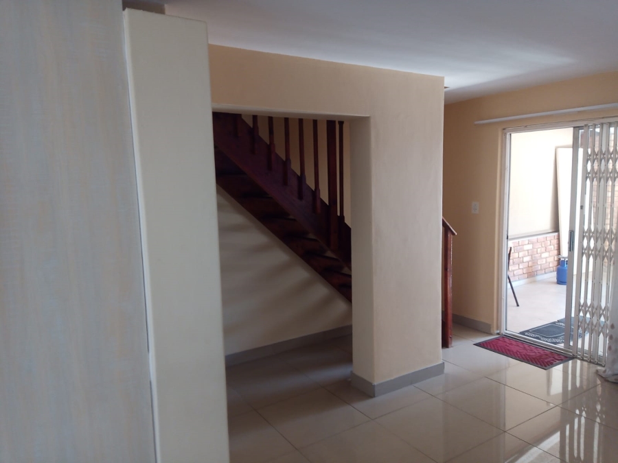 2 Bedroom Property for Sale in Van Riebeeck Park Gauteng