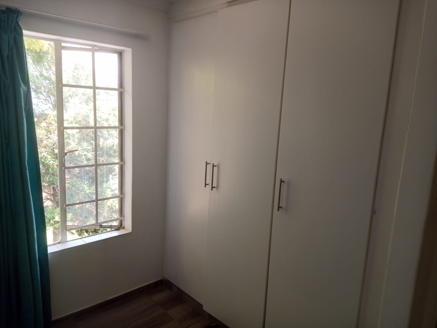 2 Bedroom Property for Sale in Van Riebeeck Park Gauteng
